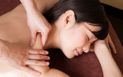 リンパマッサージ